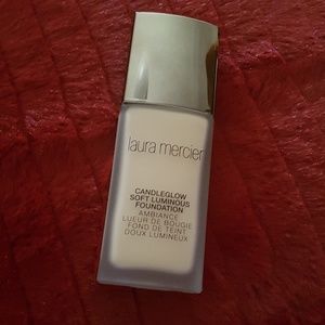 Laura Mercier Candleglow foundation